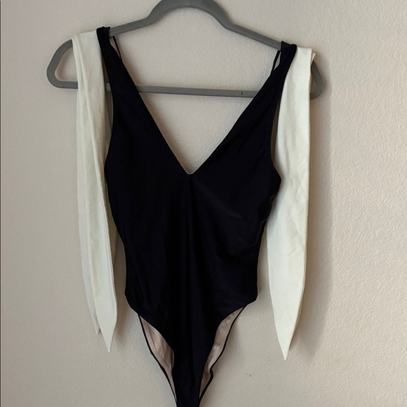 Tularosa Black and White One Piece Swimwear - Picture 1 of 3